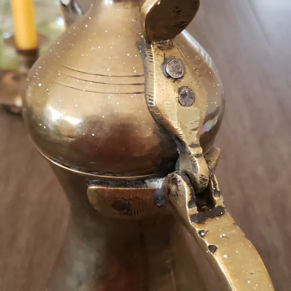 2x vintage brass and copper arabic coffee pots - Picture 7 of 9